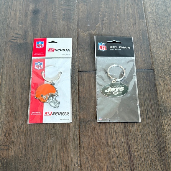 NFL Keychains - Red and Gold - Picture 3 of 3